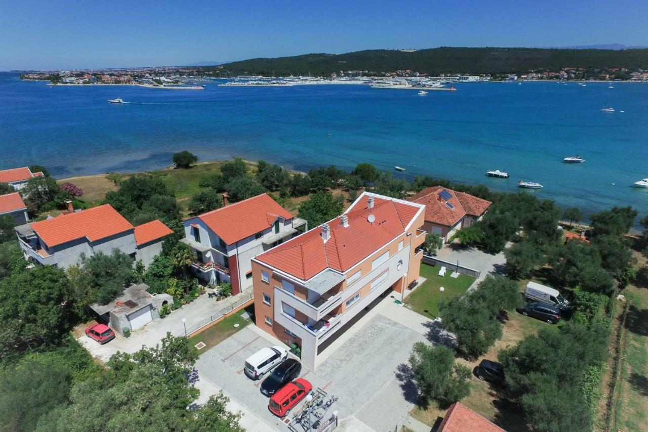 Apartments Nika Sukošan エクステリア 写真